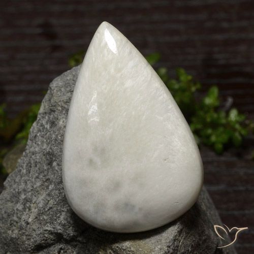 28.69ct 天然 クリームホワイト スコレサイト, 洋梨の形, オペーク