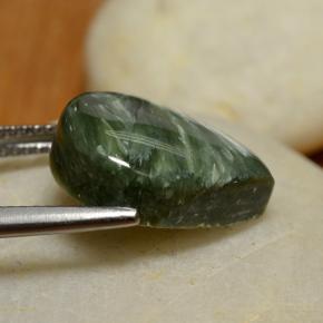 7.98カラットの天然グリーンセラフィナイト（15.9×12 mm・洋梨の形）