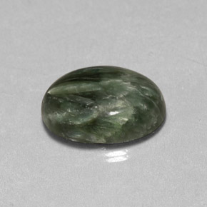 4.57カラットの天然グリーンセラフィナイト（14×9.8 mm・オーバルカット）