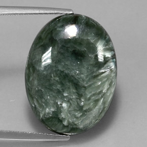 11.36カラットの天然グリーンセラフィナイト（20.2x15.3 mm・オーバルカット）