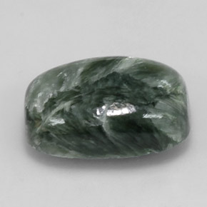 5.75カラットの天然グリーンセラフィナイト（14.1×10 mm・クッションカット）