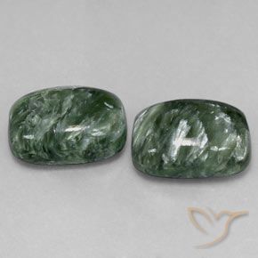 Shop natural 11.72ct ミディアムグリーン セラフィナイト gems, クッション, from ロシア at GemSelect. In stock, global shipping!