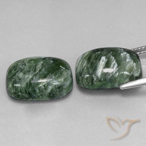 Shop natural 11.72ct ミディアムグリーン セラフィナイト gems, クッション, from ロシア at GemSelect. In stock, global shipping!