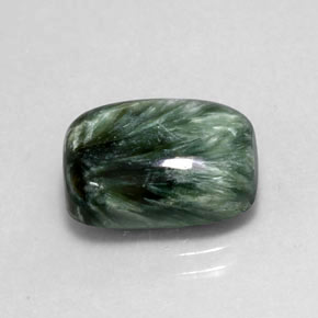 6.39カラットの天然グリーンセラフィナイト（14×9.8 mm・クッションカット）