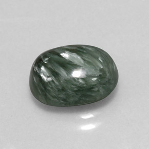 3.18カラットの天然グリーンセラフィナイト（10.9×8.1 mm・オーバルカット）