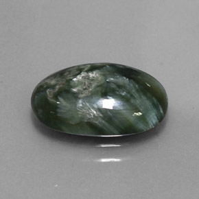 3.20カラットの天然グリーンセラフィナイト（13.7×9.1 mm・オーバルカット）