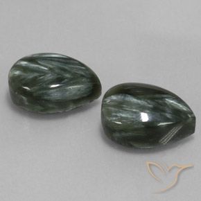 Shop natural 11.87ct ディープグリーン セラフィナイト gems, 洋梨の形, from ロシア at GemSelect. In stock, global shipping!