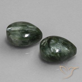 Shop natural 12.35ct 灰色がかった緑 セラフィナイト gems, 洋梨の形, from ロシア at GemSelect. In stock, global shipping!