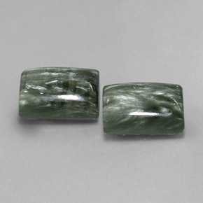 カラットの天然グリーンセラフィナイト（14×9.7 mm・バゲット）