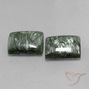 Shop natural 15.12ct グリーン セラフィナイト gems, バゲット, from ロシア at GemSelect. In stock, global shipping!
