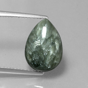4.68カラットの天然グリーンセラフィナイト（14×10 mm・洋梨の形）