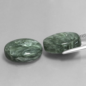 自然派の商品を探す ct グリーン セラフィナイト 宝石, オーバルカット, ロシア からGemSelectで. 在庫あり、世界各国へ発送!