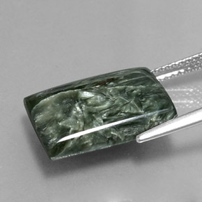 8.50カラットの天然グリーンセラフィナイト、バゲット、オペーク