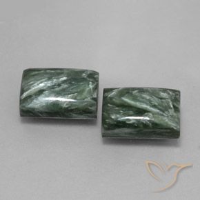 Shop natural 15.52ct ミディアムグリーン セラフィナイト gems, バゲット, from ロシア at GemSelect. In stock, global shipping!
