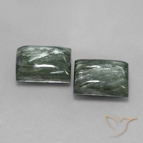 Shop natural 15.99ct ミディアムグリーン セラフィナイト gems, バゲット, from ロシア at GemSelect. In stock, global shipping!