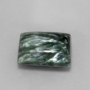 5.99カラットの天然グリーンセラフィナイト（13.5×10 mm・バゲット）