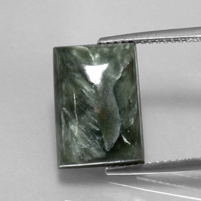 7.16カラットの天然グリーンセラフィナイト（13.8×9.8 mm・バゲット）
