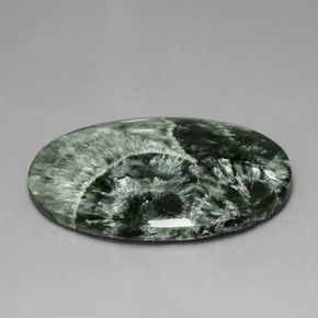 45.44カラットの天然グリーンセラフィナイト、オーバルカット、オペーク