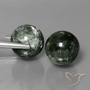 Shop natural 38.93ct グリーン セラフィナイト gems, スフェア / ボール, from ロシア at GemSelect. In stock, global shipping!