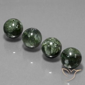Shop natural 76.71ct グリーン セラフィナイト gems, スフェア / ボール, from ロシア at GemSelect. In stock, global shipping!
