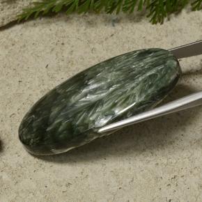 47.08カラットの天然マルチカラーグリーンセラフィナイト、オーバルカット、オペーク