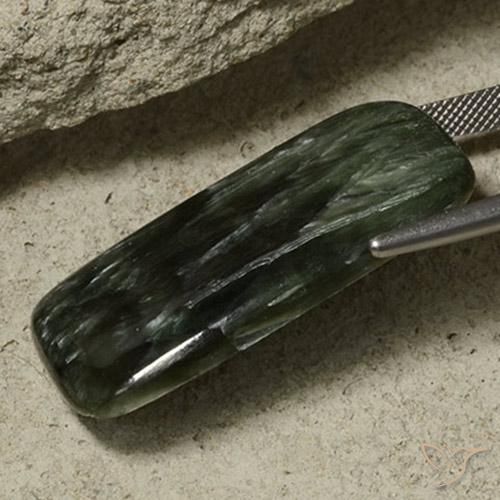 32.63カラットの天然マルチカラーセラフィナイト、クッションカット、オペーク