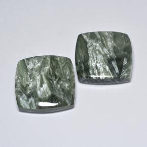 23.85カラットの天然グリーンセラフィナイト（17.2×17.1 mm・クッションカット）