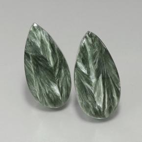 19.56カラットの天然グリーンセラフィナイト（24.5×12.3 mm・洋梨の形）