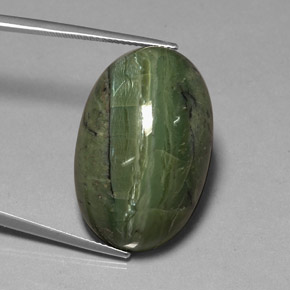 36.66カラットの天然グリーンサーペンティン（28.2×18.2 mm・オーバルカット）