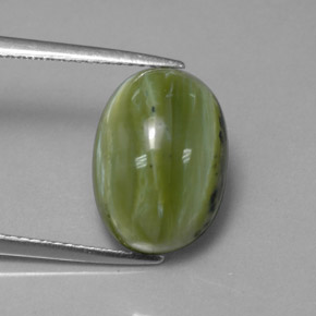 5.37カラットの天然グリーンサーペンティン（13.9×10 mm・オーバルカット）