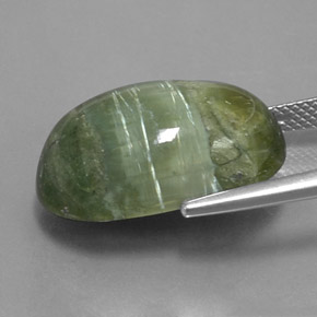 14.20カラットの天然グリーンサーペンティン（20.6×13.4 mm・オーバルカット）