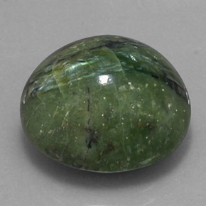 14.38カラットの天然グリーンサーペンティン（17.2×15.7 mm・オーバルカット）