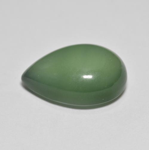 8.76カラットの天然アーシーグリーンサーペンティン（16.5×11.1 mm・洋梨の形）