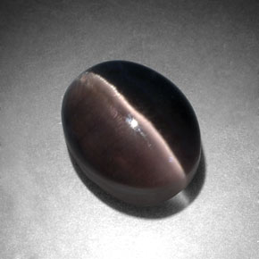 3.96カラットの天然スモークSillimanite Cat's Eye（9.5×7.5 mm・オーバルカット）