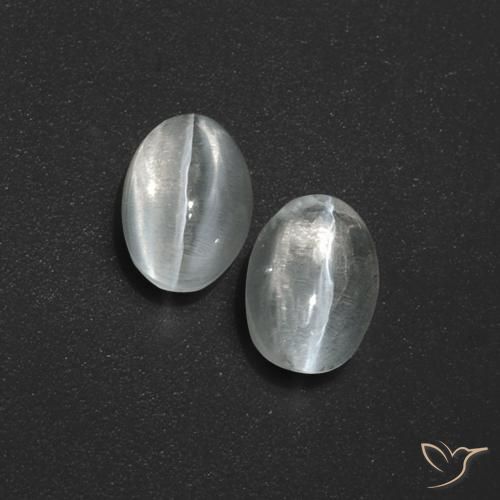 Shop natural 2.64ct クリアホワイト シリマナイトキャッツアイ gems, 楕円形, from マダガスカル at GemSelect. In stock, global shipping!