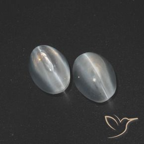 Shop natural 2.53ct クリアホワイト シリマナイトキャッツアイ gems, 楕円形, from マダガスカル at GemSelect. In stock, global shipping!