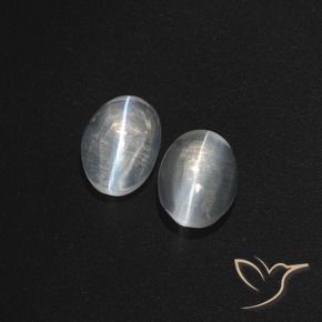 Shop natural 2.62ct クリアホワイト シリマナイトキャッツアイ gems, 楕円形, from マダガスカル at GemSelect. In stock, global shipping!
