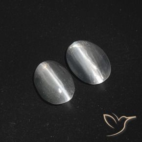 Shop natural 2.53ct クリアホワイト シリマナイトキャッツアイ gems, 楕円形, from マダガスカル at GemSelect. In stock, global shipping!