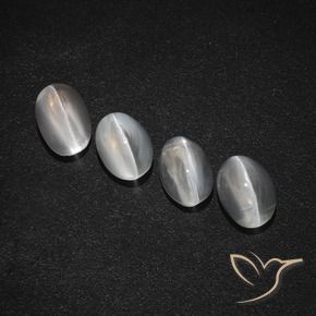 Shop natural 4.26ct クリアホワイト シリマナイトキャッツアイ gems, 楕円形, from マダガスカル at GemSelect. In stock, global shipping!