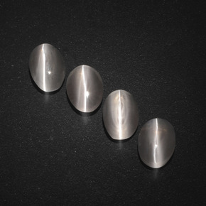 カラットの天然スモークSillimanite Cat's Eye（7.1×4.6 mm・オーバルカット）