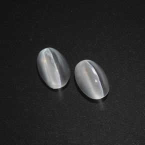 カラットの天然スモークSillimanite Cat's Eye（6.8×4.3 mm・オーバルカット）