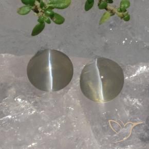 Shop natural 3.07ct 非常に薄い灰色 シリマナイトキャッツアイ gems, 楕円形, from マダガスカル at GemSelect. In stock, global shipping!