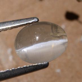 1.44カラットの天然スモークシリマナイトキャッツアイ、オーバルカット、半透明