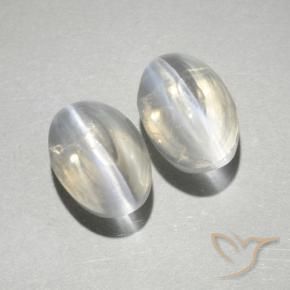 Shop natural 2.00ct ホワイト シリマナイトキャッツアイ gems, 楕円形, from マダガスカル at GemSelect. In stock, global shipping!