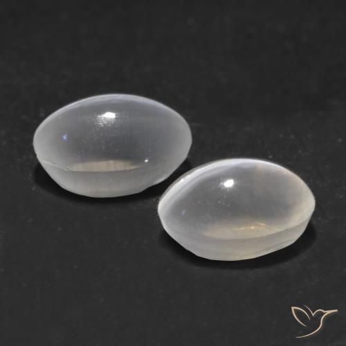 Shop natural 2.20ct クリアホワイト シリマナイトキャッツアイ gems, 楕円形, from マダガスカル at GemSelect. In stock, global shipping!