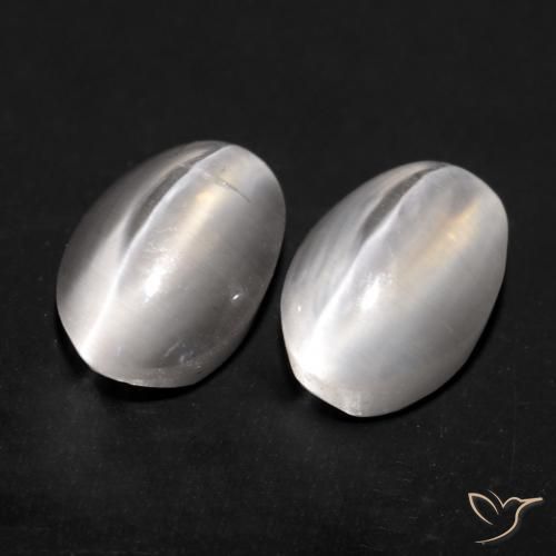 Shop natural 1.70ct 非常に薄い灰色 シリマナイトキャッツアイ gems, 楕円形, from マダガスカル at GemSelect. In stock, global shipping!