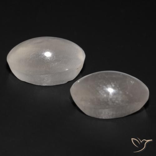 Shop natural 1.70ct 非常に薄い灰色 シリマナイトキャッツアイ gems, 楕円形, from マダガスカル at GemSelect. In stock, global shipping!