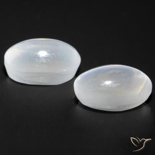 Shop natural 2.23ct ホワイト シリマナイトキャッツアイ gems, 楕円形, from マダガスカル at GemSelect. In stock, global shipping!