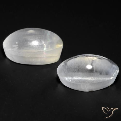 Shop natural 1.70ct ホワイト シリマナイトキャッツアイ gems, 楕円形, from マダガスカル at GemSelect. In stock, global shipping!