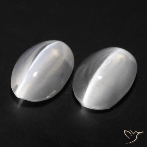 Shop natural 1.77ct ホワイト シリマナイトキャッツアイ gems, 楕円形, from マダガスカル at GemSelect. In stock, global shipping!